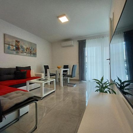 Apartments Leon 2 Novigrad  Bagian luar foto