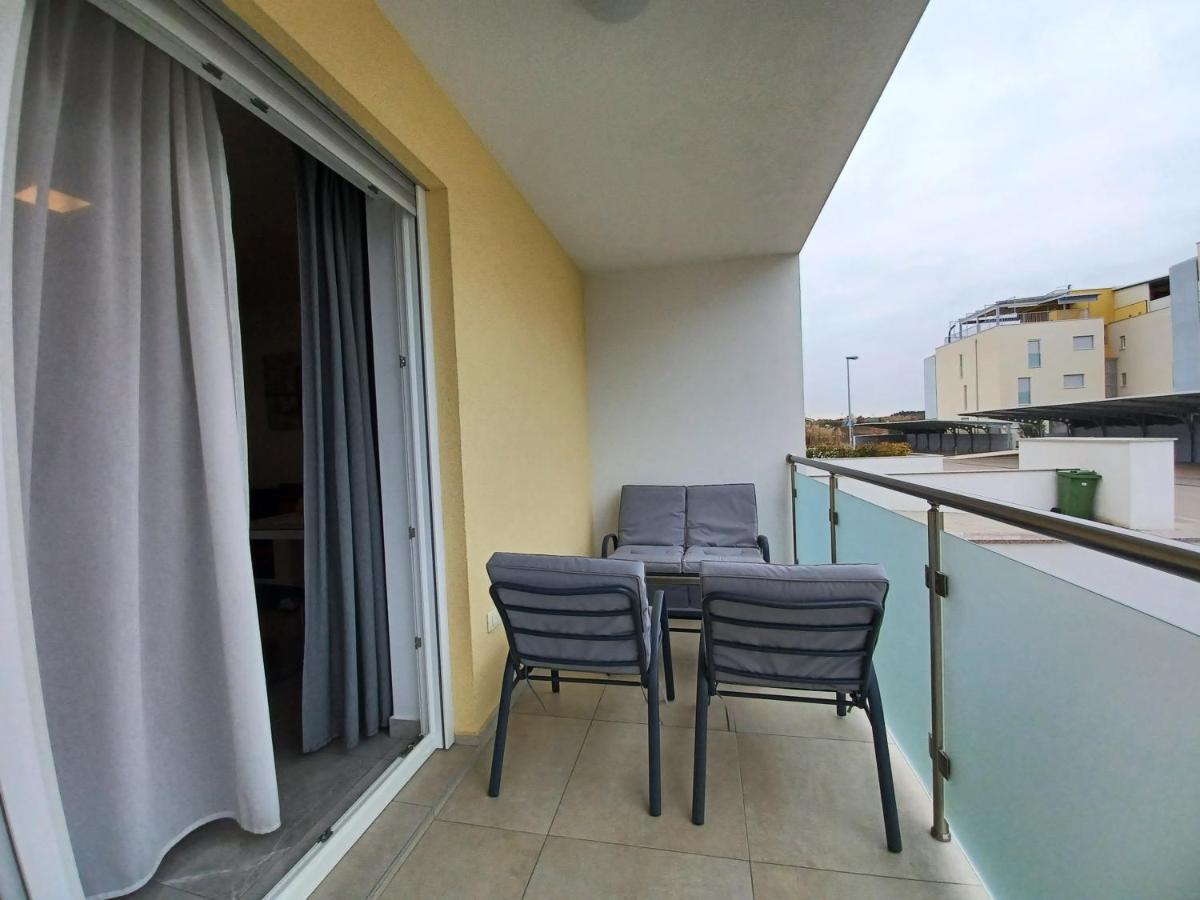 Apartments Leon 2 Novigrad  Bagian luar foto